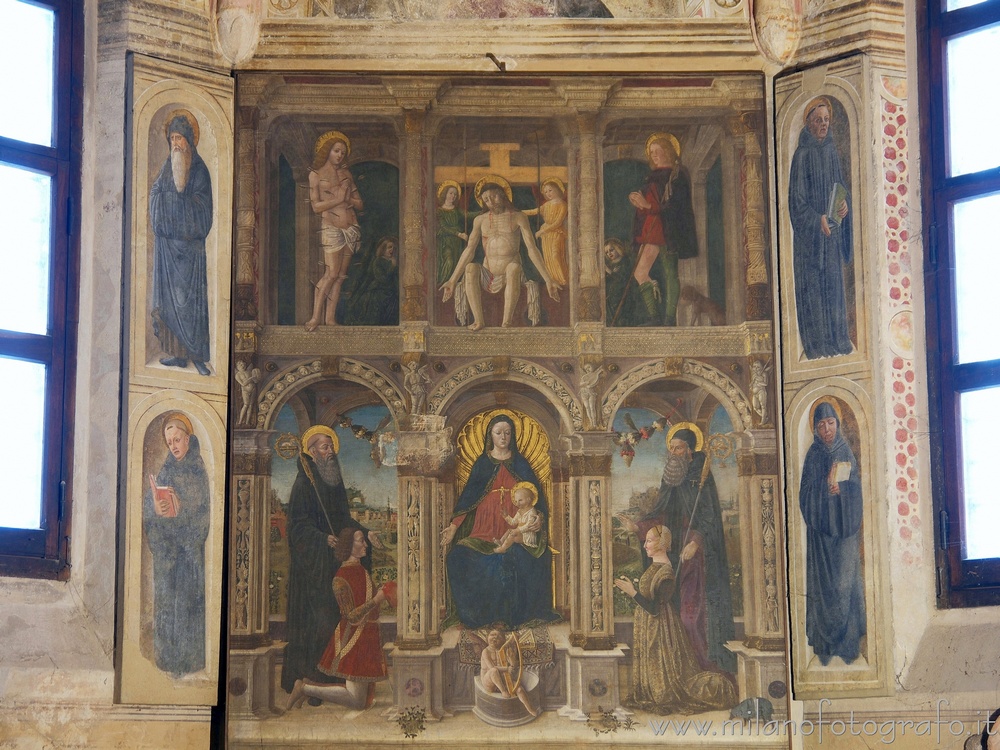 Milan (Italy) - Polyptych by Montorfano in the Obiano Chapel in the Church of San Pietro in Gessate